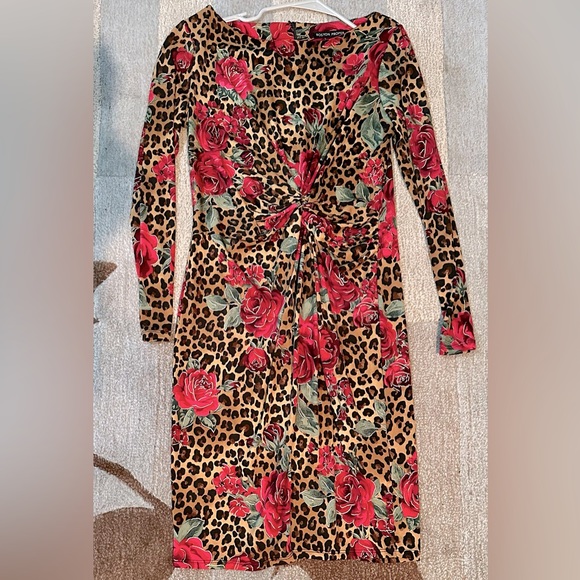 Boston Proper Long Sleeve Front Twist Sheath Dress in Leopard & Roses. ZB1 - Picture 2 of 5